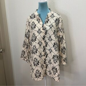 Saint Tropez West Linen cuffed 3/4 sleeve Top Cream Black 1X